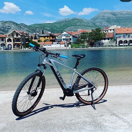 Apartman Park Trebinje Buitenkant foto