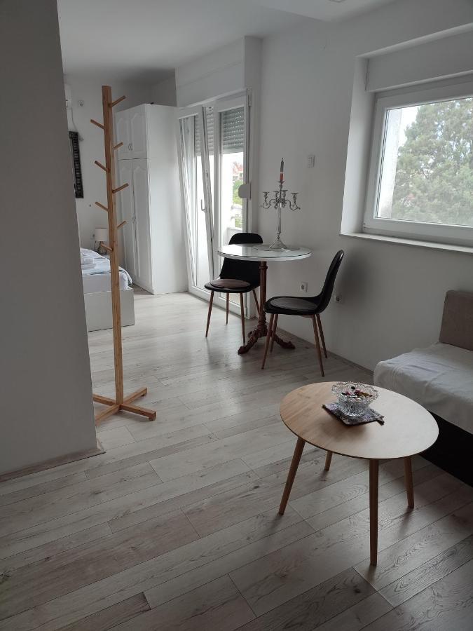 Apartman Park Trebinje Buitenkant foto