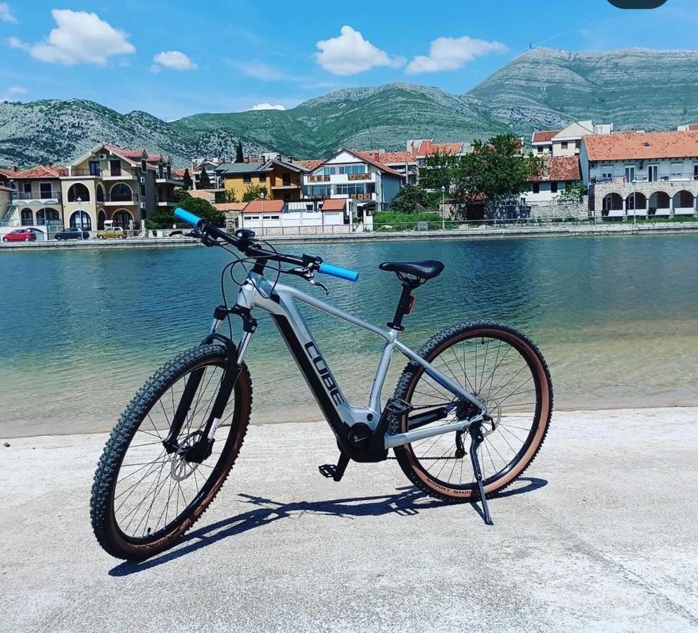 Apartman Park Trebinje Buitenkant foto