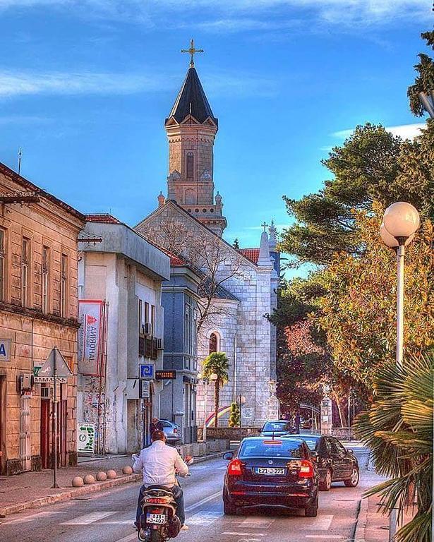 Apartman Park Trebinje Buitenkant foto